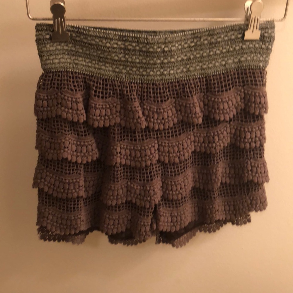 Knit lace shorts